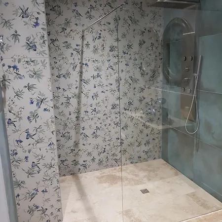 לינה וארוחת בוקר Chateau Des Perichons