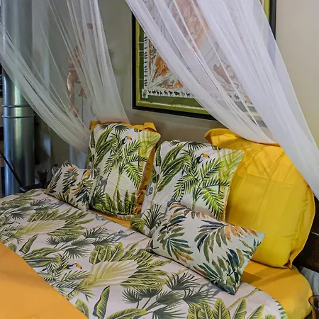 Chateau Des Perichons ベッド・アンド・ブレックファスト Poncins