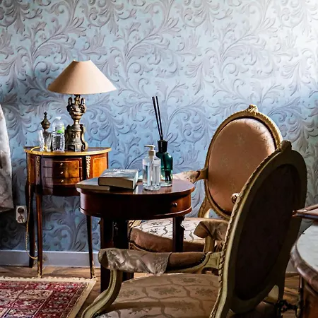 ベッド・アンド・ブレックファスト Chateau Des Perichons Poncins