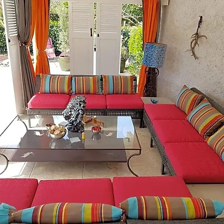 B&B Chateau Des Perichons Poncins