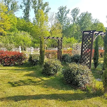 B&B Chateau Des Perichons Poncins