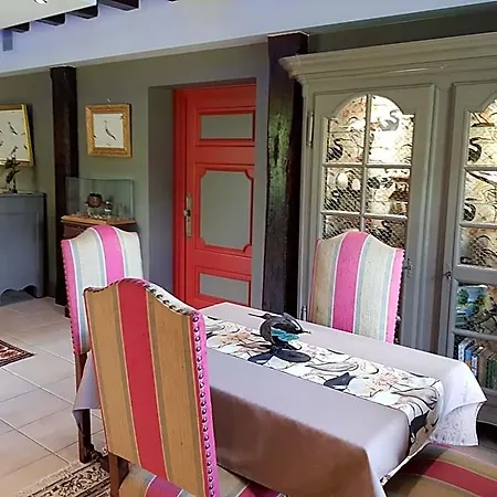 Chateau Des Perichons B&B Poncins