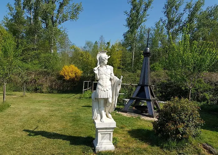 Chateau Des Perichons Frühstückspension Poncins