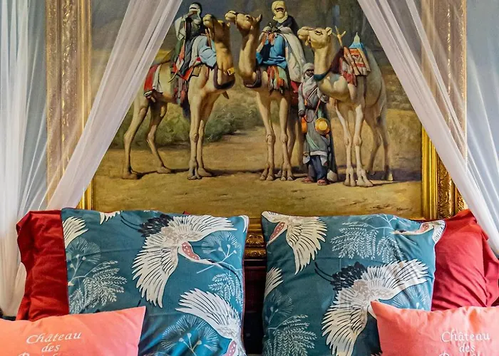 Chateau Des Perichons 4* Poncins