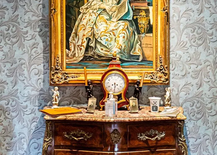 Chateau Des Perichons Bed & Breakfast
